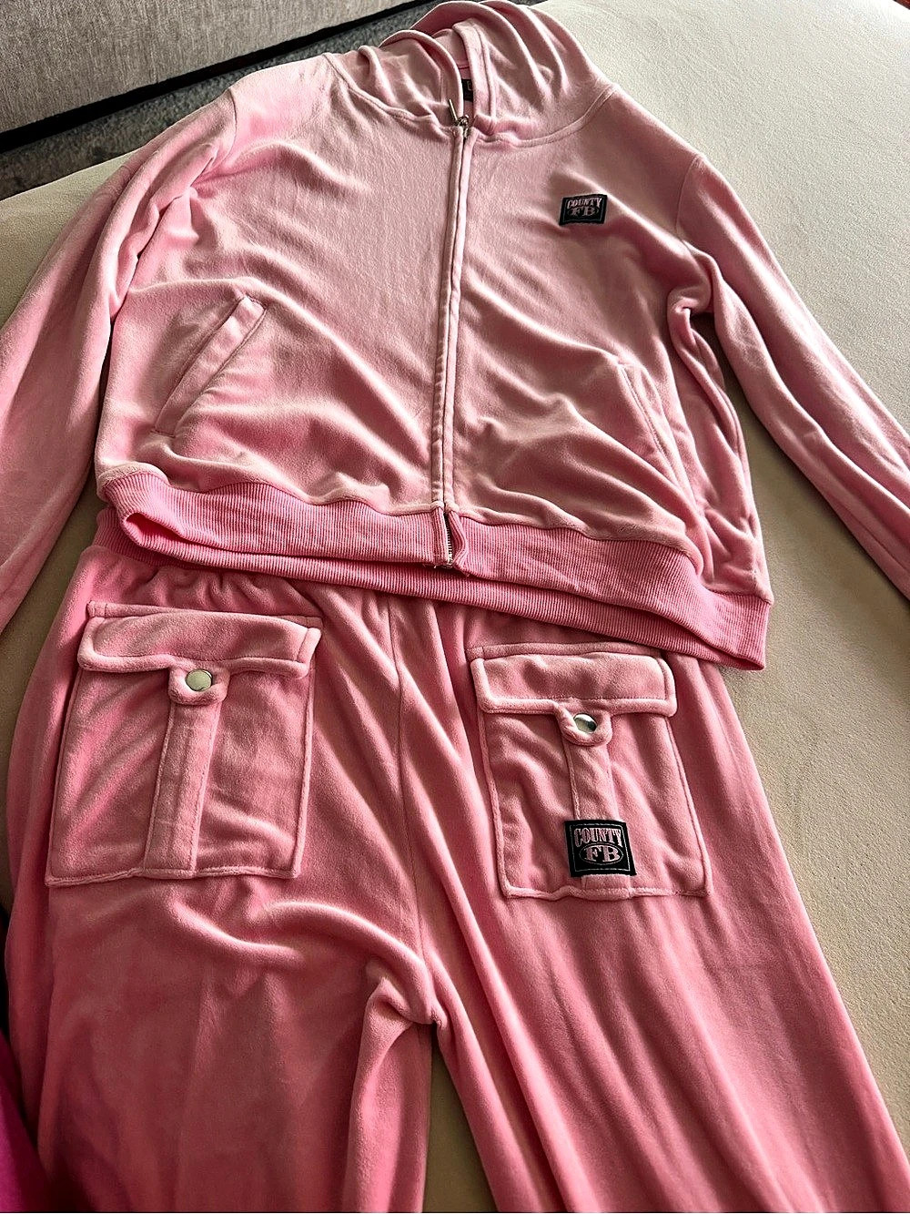 County FB Velour Pink Track Set Size Medium Like New